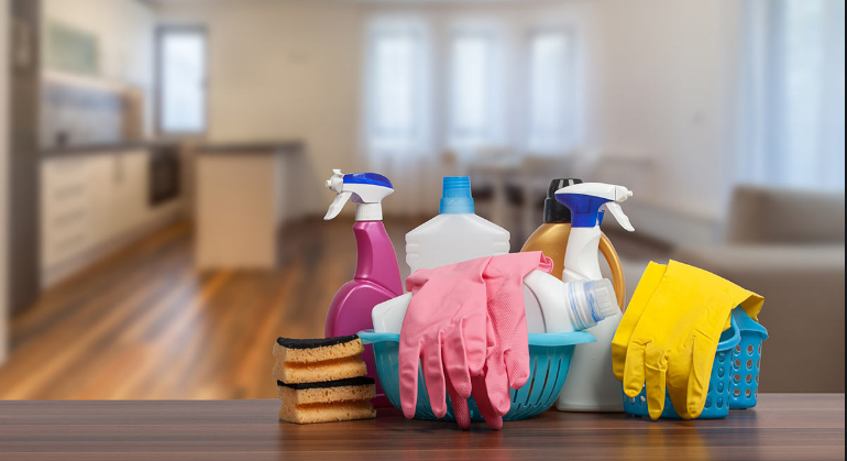 خدمة تنظيف المنزل